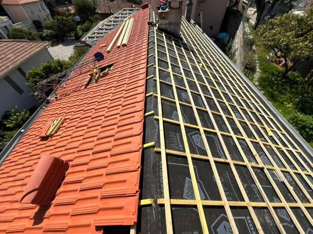 Rénovation de couverture — couvreur Valbonne